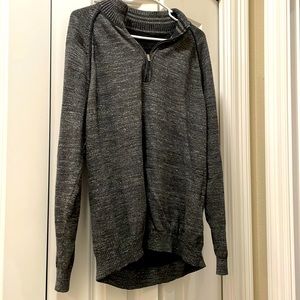 Reversible Tommy Bahama half zip pull over. Charcoal/Heather Gray.